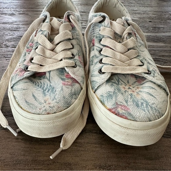 Taos size 8 Tropical Print Plim Soul Canvas Sneakers Shoes casual - Picture 4 of 7